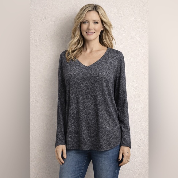 Calvin Klein Tops - Calvin Klein Heathered Gray V-Neck Long Sleeve Top | Size XL